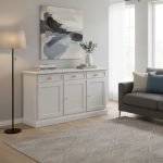 Credenza Yvette finitura bianco consumato di Castagnetti 1928.