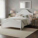 Letto matrimoniale Nadine finitura bianco consumato di Castagnetti 1928.