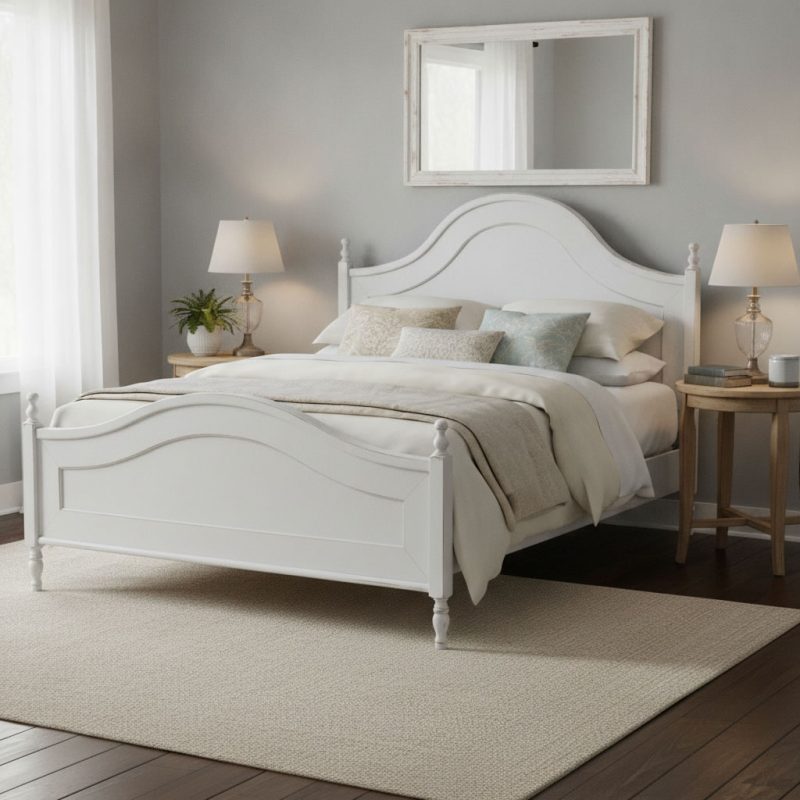 Letto matrimoniale Nadine finitura bianco consumato di Castagnetti 1928.