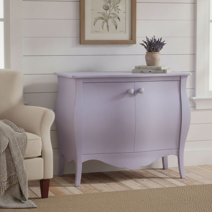 Credenza Isabeau finitura lavanda consumato di Castagnetti 1928.
