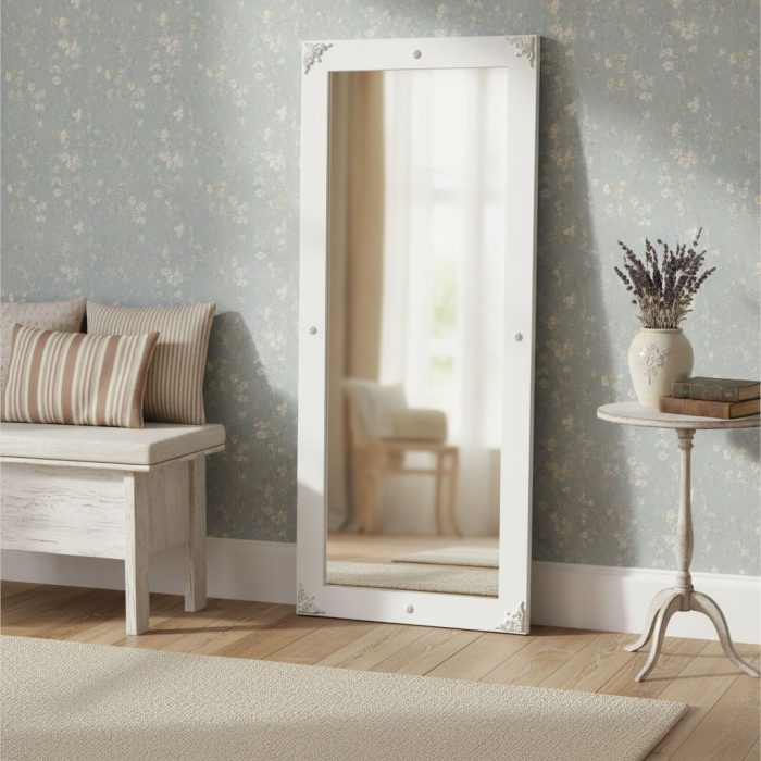Specchio Nadine finitura bianco consumato di Castagnetti 1928.