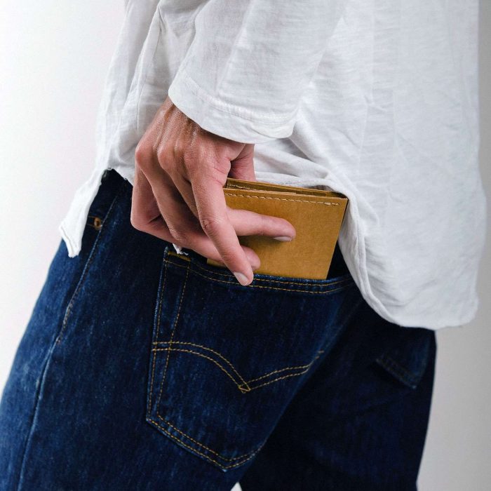 Portafoglio Cash-Card avana di Essent'ial.