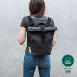 Zaino Medium Messenger nero di Essent'ial.