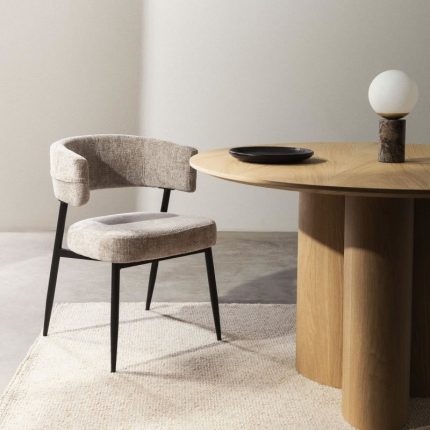 Sedia Osario beige di Nova Nook.