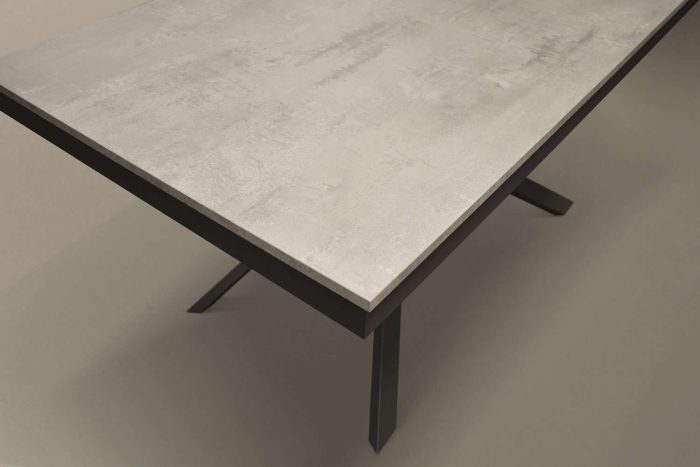 Tavolo Cement di Castagnetti 1928.