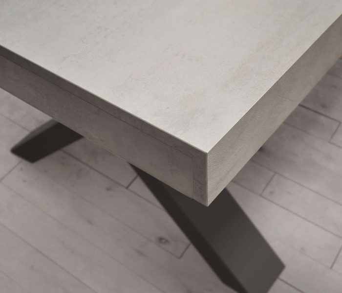Tavolo X-Gray di Castagnetti 1928.